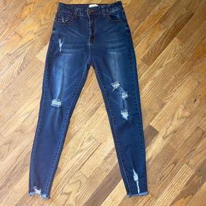 Fit more like 13 bamboo ripped skinny darkwash jeans worn once great condition!